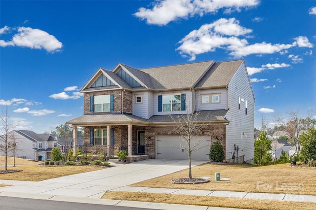 17124 Snug Harbor Road, Charlotte, NC 28278