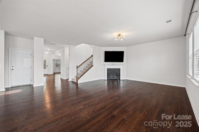 17124 Snug Harbor Road, Charlotte, NC 28278