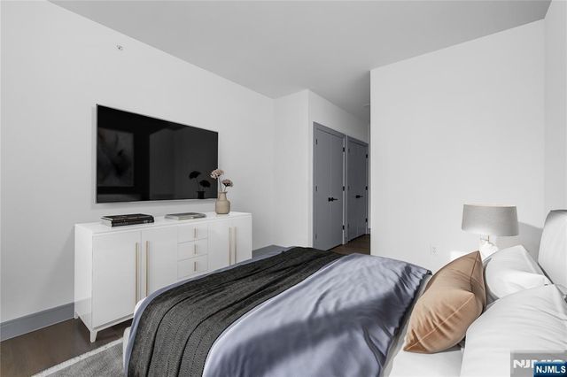 1435 10th Street 208, Fort Lee, NJ 07024