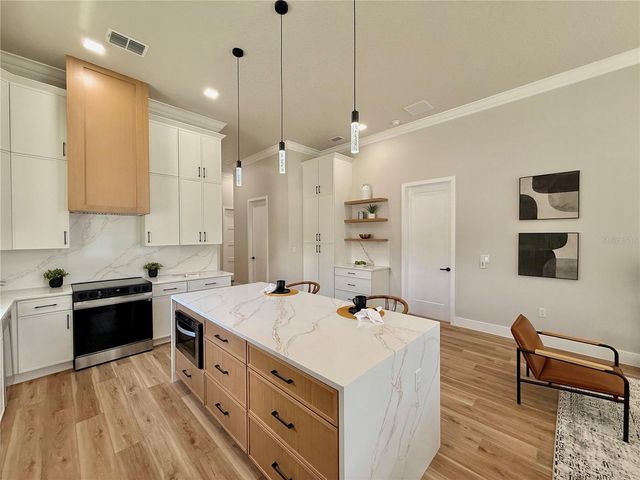 5637 MARINELL DRIVE, Orlando, FL 32809