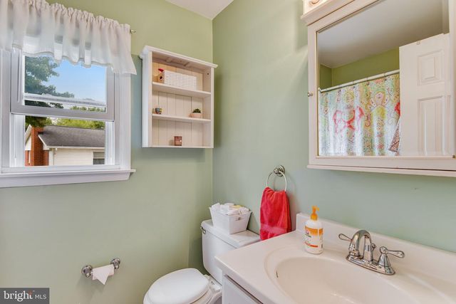 9728 KING GEORGE DR, Manassas, VA 20109