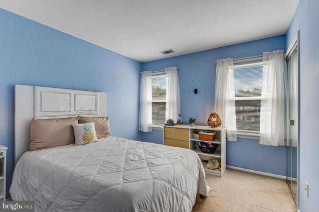 9728 KING GEORGE DR, Manassas, VA 20109