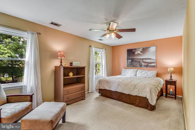 9728 KING GEORGE DR, Manassas, VA 20109
