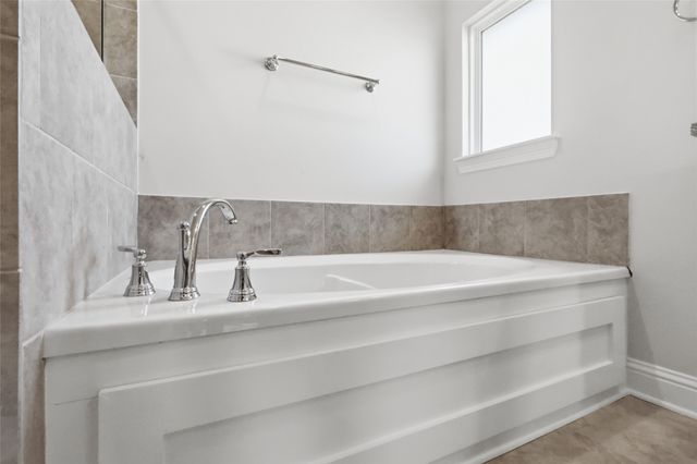 4161 Grassy Lake Drive, Bossier City, LA 71111