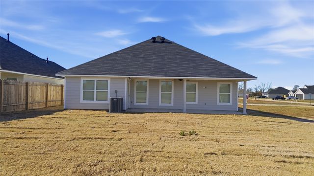 4161 Grassy Lake Drive, Bossier City, LA 71111