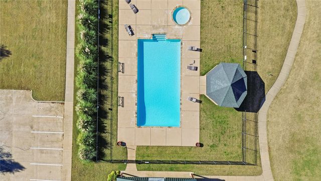 4161 Grassy Lake Drive, Bossier City, LA 71111