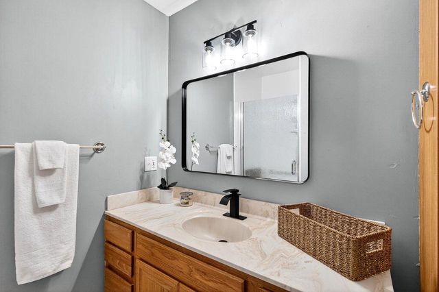 N6666 Upper Shorewood Hill Road, Lake Mills, WI 53551