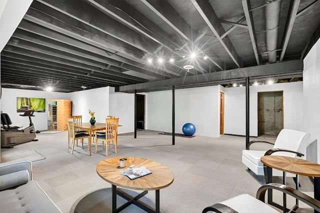 N6666 Upper Shorewood Hill Road, Lake Mills, WI 53551