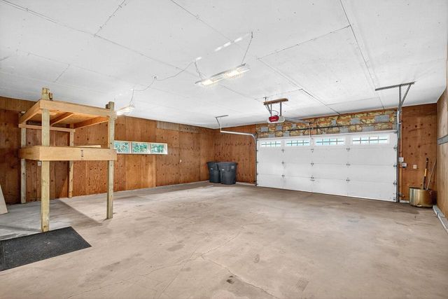 N6666 Upper Shorewood Hill Road, Lake Mills, WI 53551