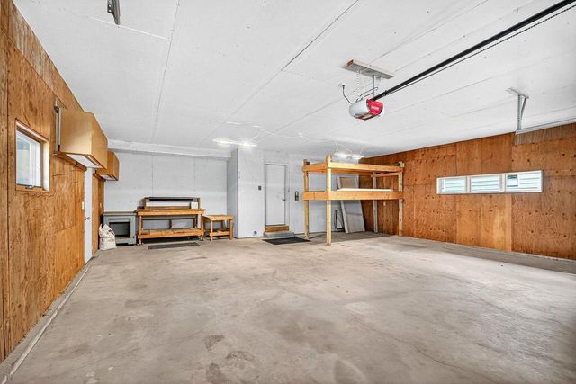 N6666 Upper Shorewood Hill Road, Lake Mills, WI 53551