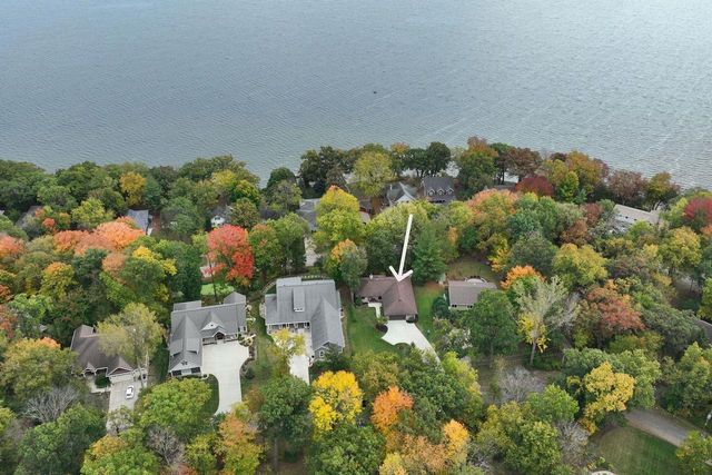 N6666 Upper Shorewood Hill Road, Lake Mills, WI 53551