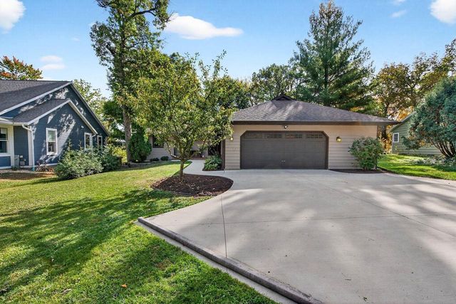 N6666 Upper Shorewood Hill Road, Lake Mills, WI 53551