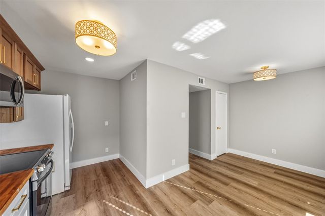 10370 Longmont Drive, Houston, TX 77042