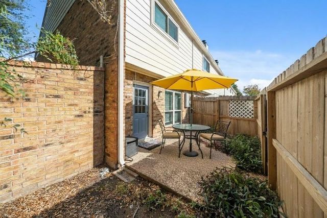 10370 Longmont Drive, Houston, TX 77042