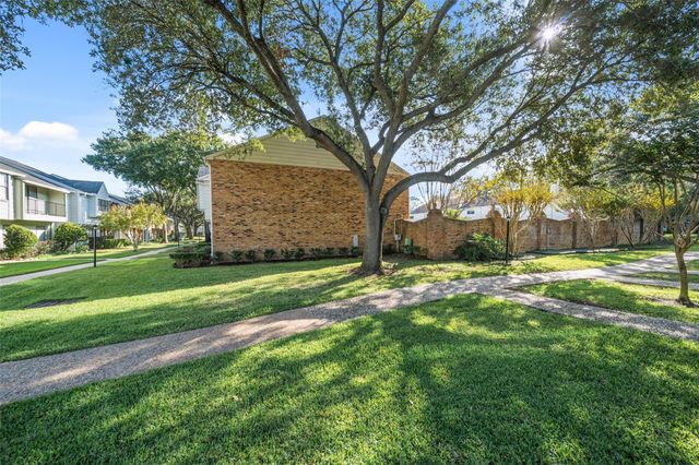 10370 Longmont Drive, Houston, TX 77042