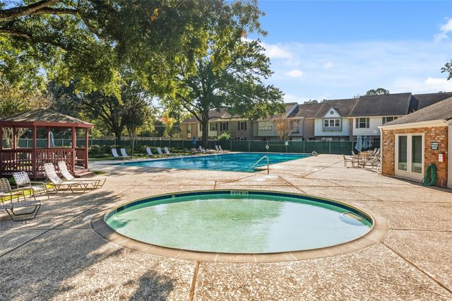 10370 Longmont Drive, Houston, TX 77042