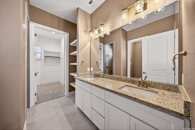 123 John T Court, Castroville, TX 78009