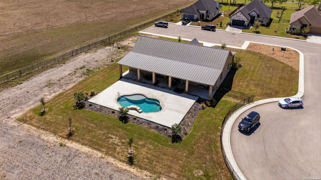 123 John T Court, Castroville, TX 78009