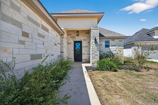 123 John T Court, Castroville, TX 78009
