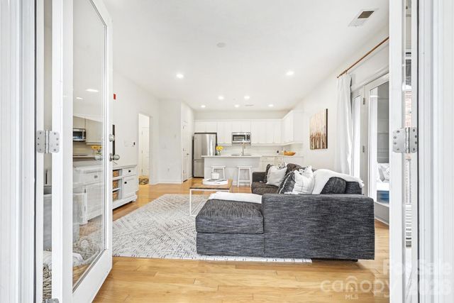 1829 Kenilworth Avenue 206B, Charlotte, NC 28203