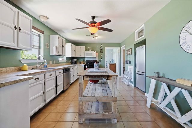 16638 Logan Cave Road, Siloam Springs, AR 72761