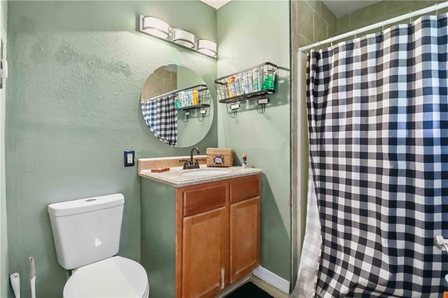 16638 Logan Cave Road, Siloam Springs, AR 72761