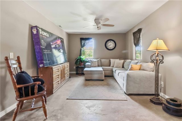 16638 Logan Cave Road, Siloam Springs, AR 72761