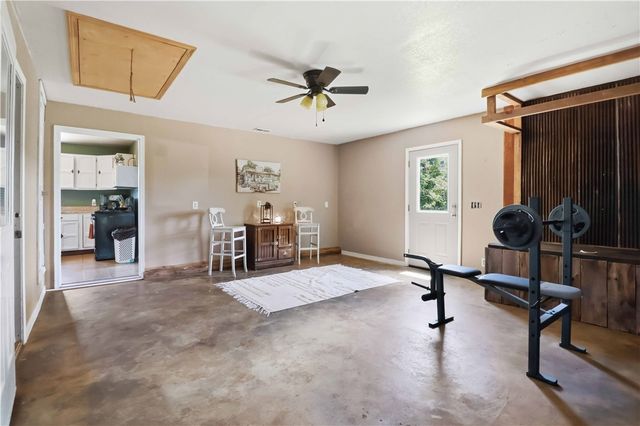 16638 Logan Cave Road, Siloam Springs, AR 72761