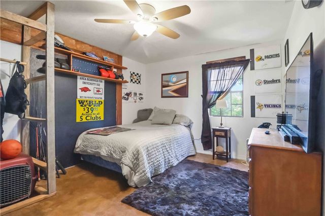 16638 Logan Cave Road, Siloam Springs, AR 72761