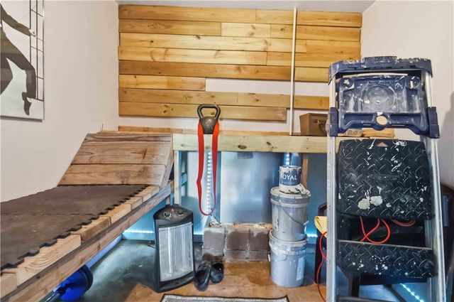 16638 Logan Cave Road, Siloam Springs, AR 72761