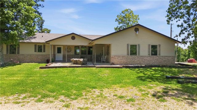 16638 Logan Cave Road, Siloam Springs, AR 72761
