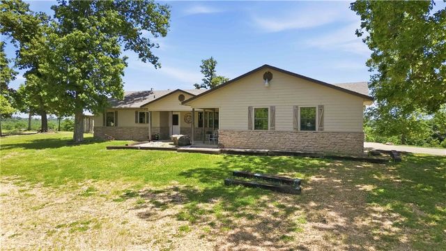 16638 Logan Cave Road, Siloam Springs, AR 72761