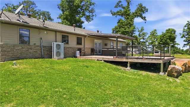 16638 Logan Cave Road, Siloam Springs, AR 72761