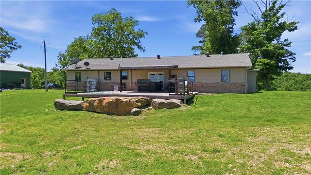 16638 Logan Cave Road, Siloam Springs, AR 72761