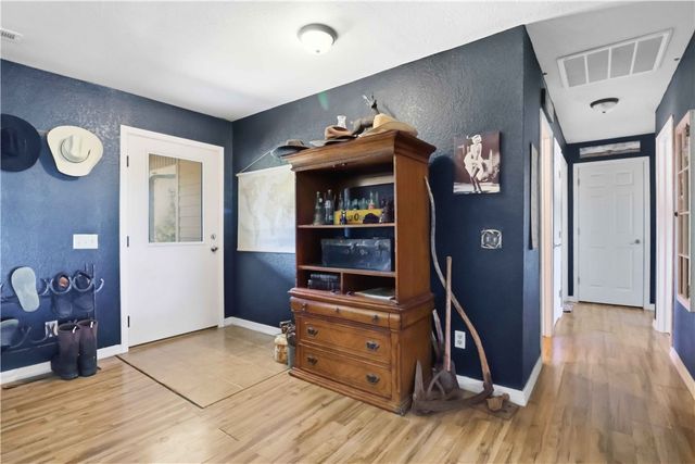 16638 Logan Cave Road, Siloam Springs, AR 72761