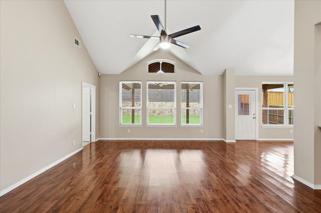 1709 Sunflower Drive, Corinth, TX 76210
