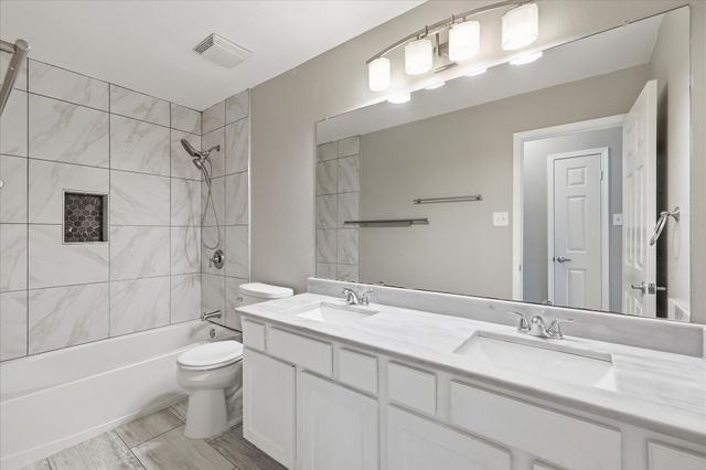 1709 Sunflower Drive, Corinth, TX 76210