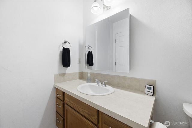 815 Cody Street SE, Rainier, WA 98576