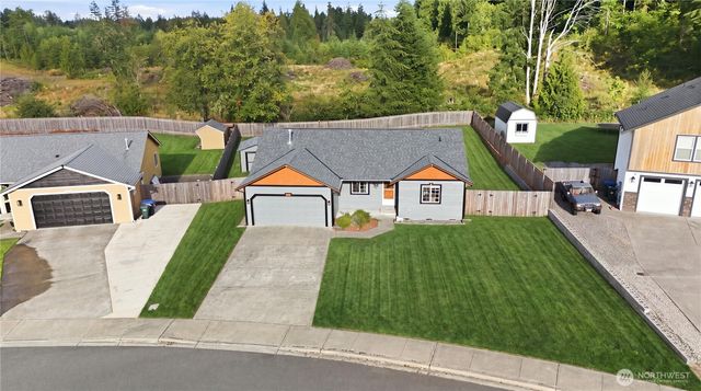 815 Cody Street SE, Rainier, WA 98576