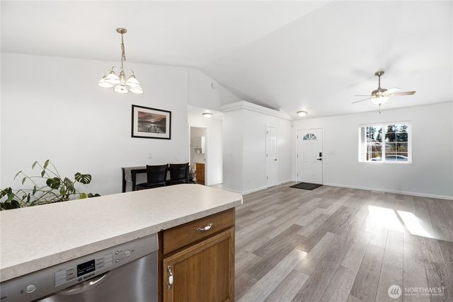 815 Cody Street SE, Rainier, WA 98576