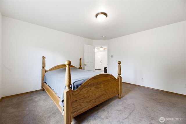 815 Cody Street SE, Rainier, WA 98576