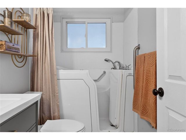 3379 W Wagon Trail Dr, Englewood, CO 80110