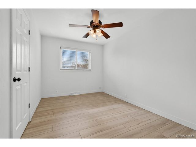 3379 W Wagon Trail Dr, Englewood, CO 80110