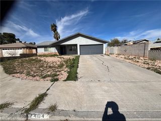 7404 Bagdad Court, Las Vegas, NV 89145