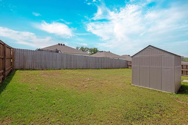 2120 Bentwood Drive, Bryant, AR 72002