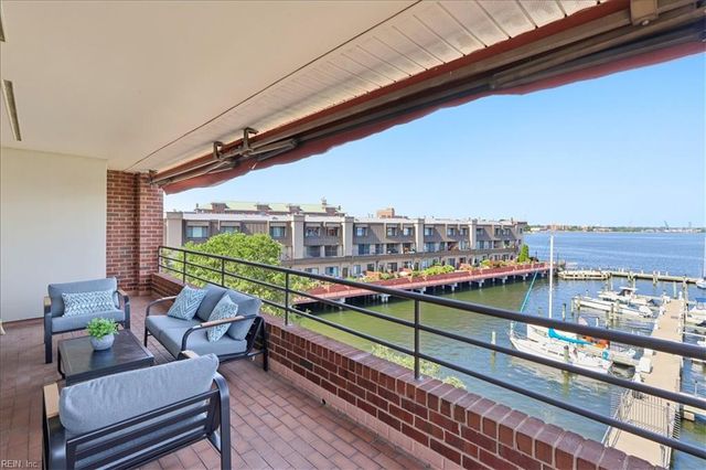 255 College Cross Apt 77, Norfolk, VA 23510