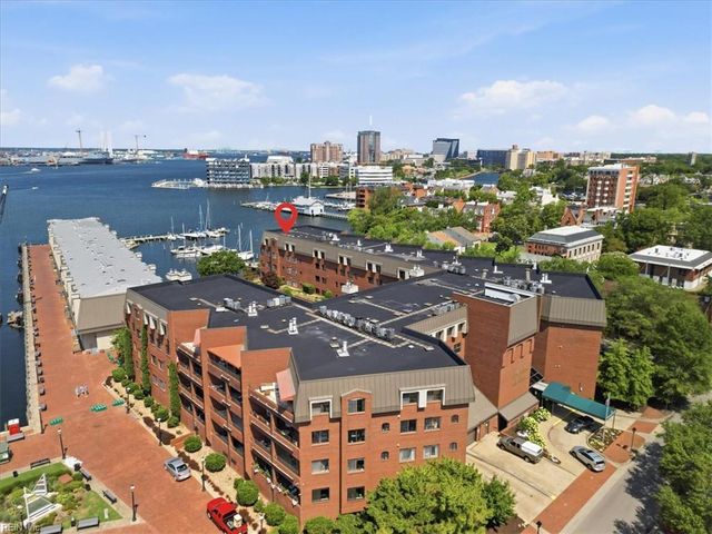 255 College Cross Apt 77, Norfolk, VA 23510