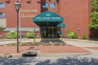 255 College Cross Apt 77, Norfolk, VA 23510