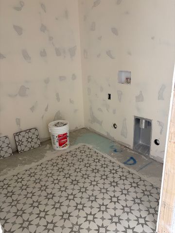 728 E MOUNTAIN ROAD, North Ogden, UT 84414