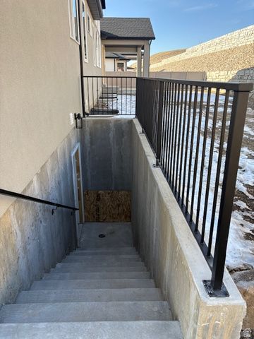 728 E MOUNTAIN ROAD, North Ogden, UT 84414